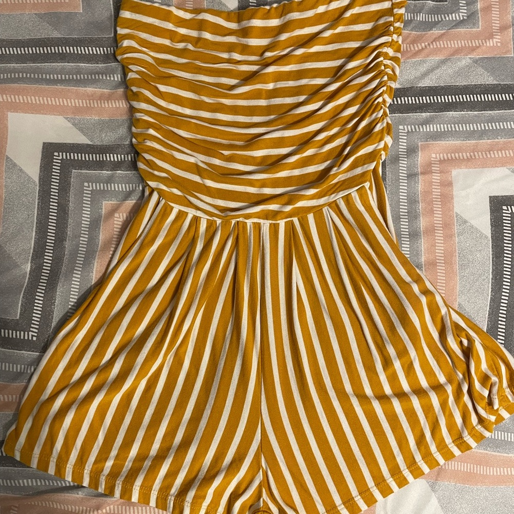 Heart & hips striped romper size medium